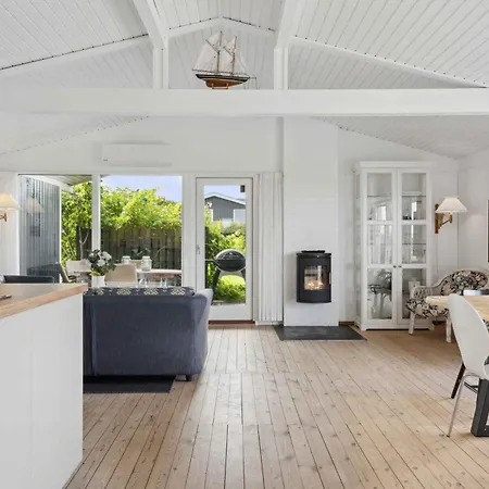 Ferienhaus Lovely Summerhouse By Skaastrup W Sea View *