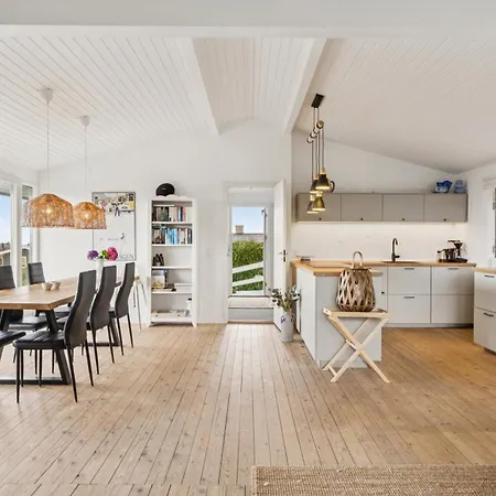 Sommarhus Vid Skåstrup Med Havsutsikt