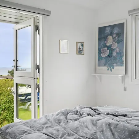 Semesterbostad Sommarhus Vid Skåstrup Med Havsutsikt *