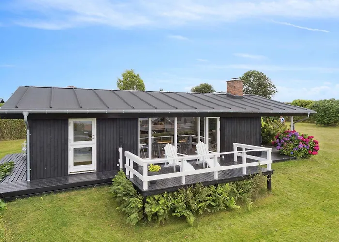 Lovely Summerhouse By Skaastrup W Sea View Nyaraló *