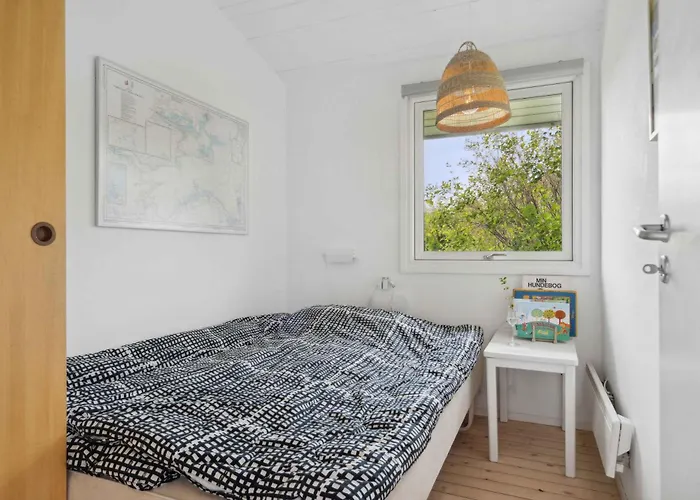 Lovely Summerhouse By Skaastrup W Sea View * Bogense
